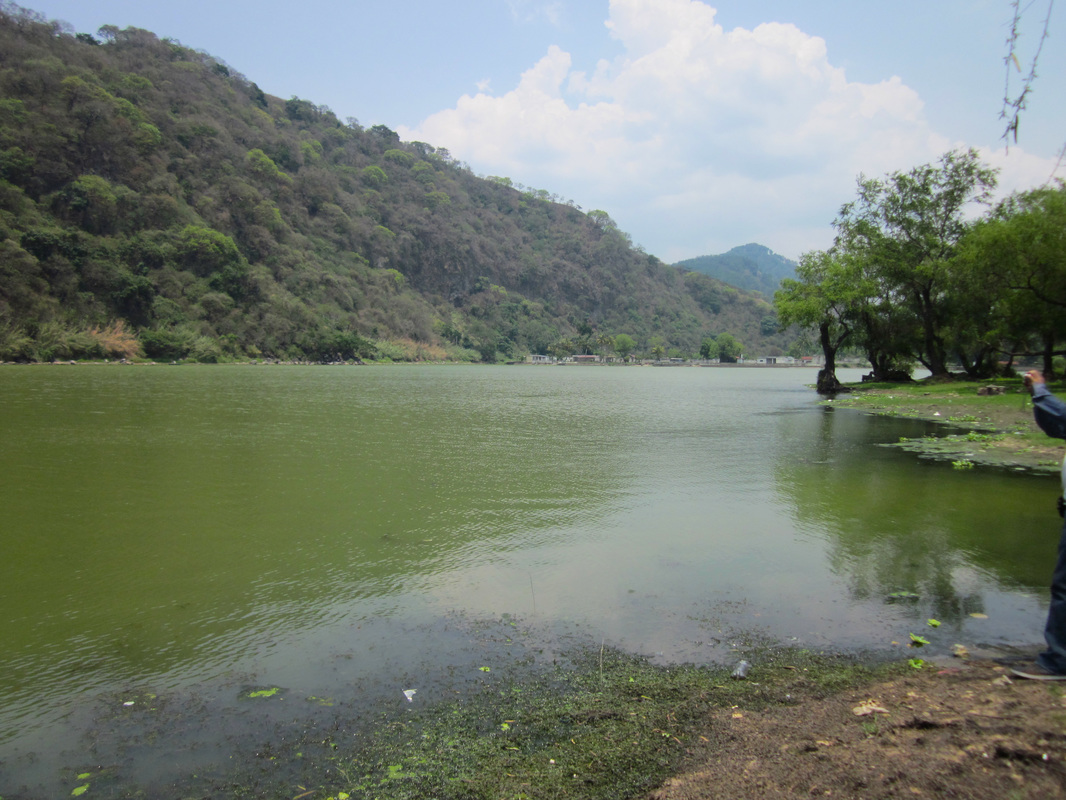 Lago de Amatitlán, Playa de oro